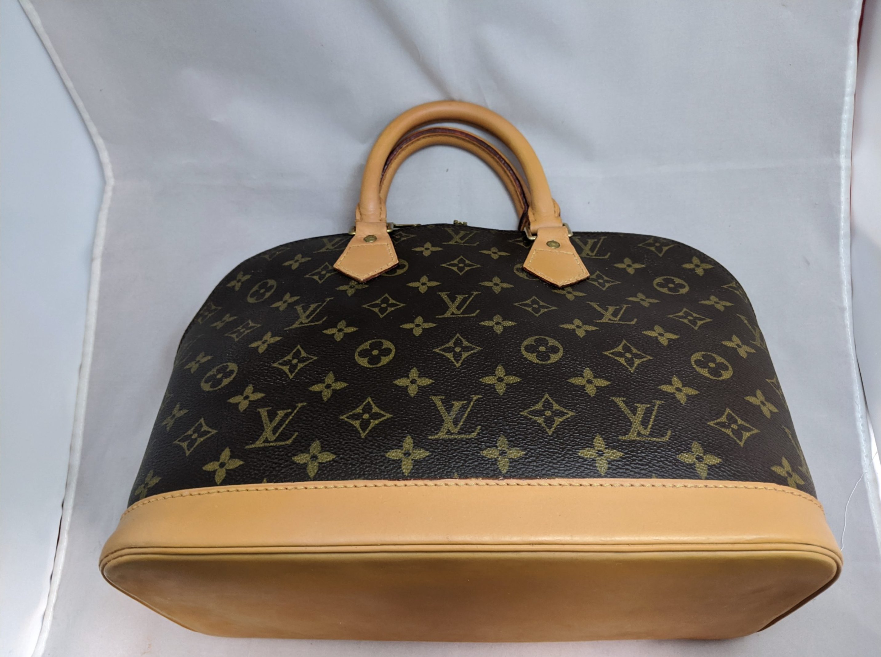 LOUIS VUITTON アルマ ヌメ革クリーニング後